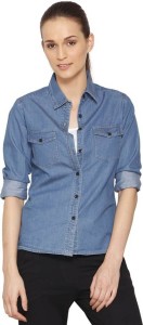 The Earth Women's Solid Casual Denim Blue Shirt