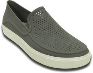 crocs at low price