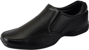 Bata Slip On