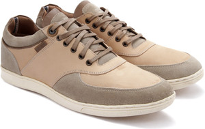 Levi's Tulare Toe Cap Sneakers