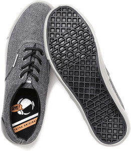 kook n keech grey sneakers