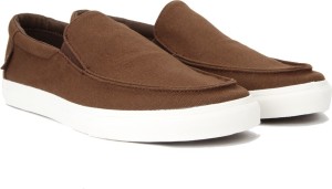 vans canvas loafers