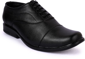 Action Lace Up