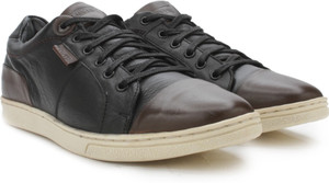 Levi's Wharton Toe Cap Sneakers