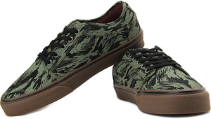 VANS Chukka Low Canvas Sneakers For Men Buy Jungle Camo Gum