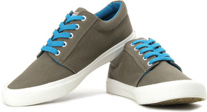 Fila creast hot sale sneakers