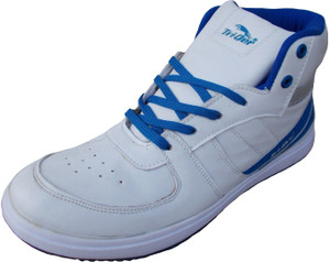 Triqer 742 Basketball Shoes