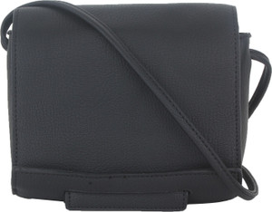 alvaro castagnino black sling bag