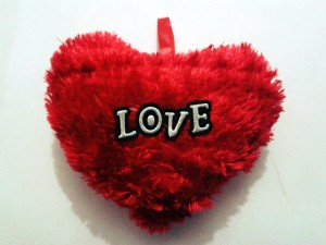 Kraftivity Heart Shape Pillow For Love  - 9 inch