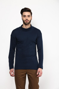 Hypernation Solid Men's Turtle Neck Blue T-Shirt