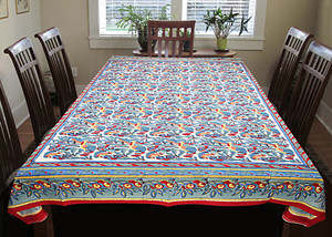 Coco Bee Floral 6 Seater Table Cover