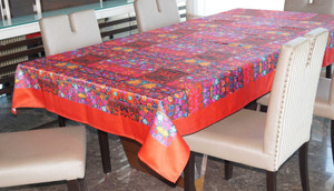 Lushomes Abstract 6 Seater Table Cover