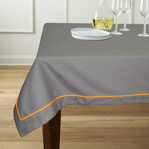 Lushomes Solid 6 Seater Table Cover
