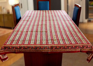 Coco Bee Floral 6 Seater Table Cover