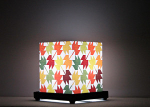 9 Gifts Leaf Table Lamp