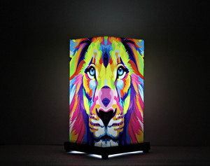 9 Gifts Lion King Table Lamp