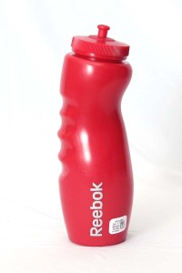 https://rukminim1.flixcart.com/image/300/300/water-bottle/f/s/p/reebok-reebok-water-bottle-original-imaeff4xghhudzz5.jpeg