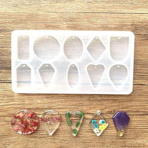 Plastic molds for resin jewelry hotsell