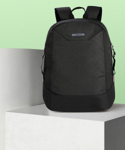 Tommy hilfiger backpack flipkart sales