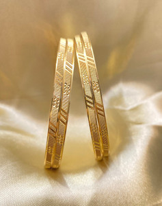 Gold hotsell churi set