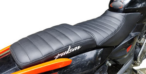 Pulsar 220 best sale bike seat cover