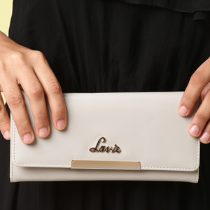 Lavie clutches sales