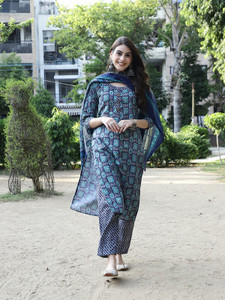 Divastri Women Kurti Pant Dupatta Set Buy Divastri Women Kurti Pant Dupatta Set Online at Best Prices in India Flipkart