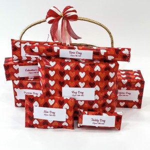 angroos Valentine Week 7 Days Of Valentine's Day Gift Basket With Exclusive  Gifts Combo Price in India - Buy angroos Valentine Week 7 Days Of Valentine's  Day Gift Basket With Exclusive Gifts