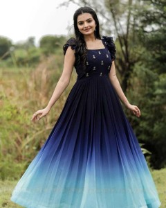 Trusha Dresses Anarkali Gown | Party wear gowns, Net gowns, Party gowns-suu.vn