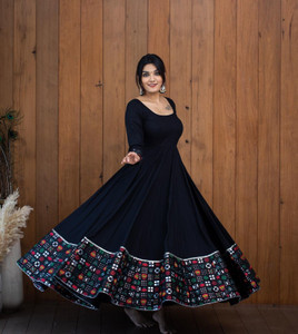 Oriyanto Anarkali Gown Price in India Buy Oriyanto Anarkali Gown online at Flipkart