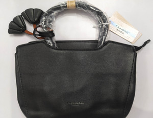 Buy TAIHONG Girls Black Hand held Bag BLACK Online Best Price in