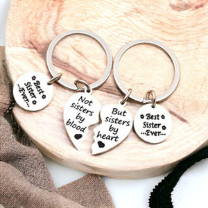 Best sister ever keychain online