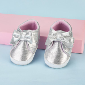 Pantaloons Baby Girls Velcro Casual Shoes Price in India - Buy Pantaloons  Baby Girls Velcro Casual Shoes online at Flipkart.com