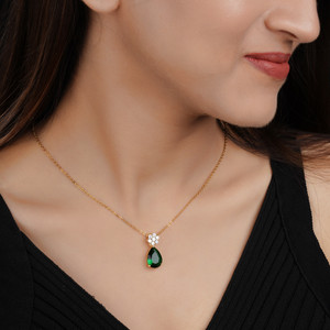 BISHTY Green stone pendant Anti Tarnish chain girls women