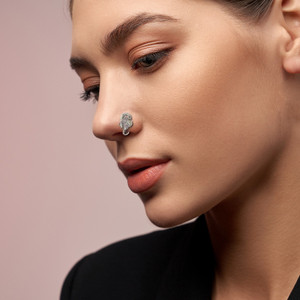 Zara store nose pin
