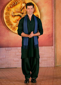 Hrithik roshan hotsell kurta pajama