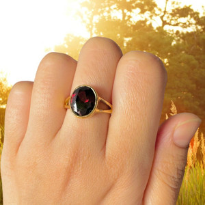 Garnet stone ring deals