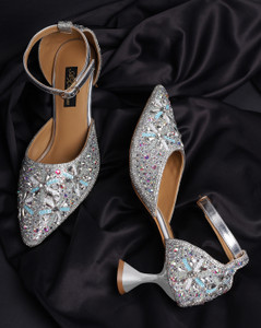 Silver closed toe best sale heels with ankle strap