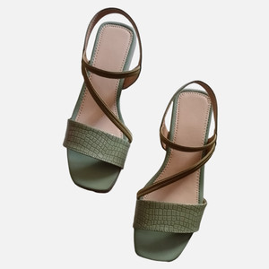 Fashion best sale world sandals