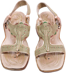 Tilla chappal online