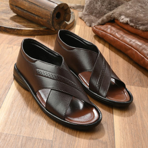 Prolific chappal store