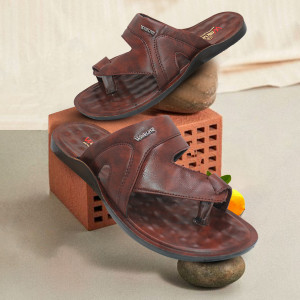 WALKLINE Men Brown Sandals Buy WALKLINE Men Brown Sandals Online
