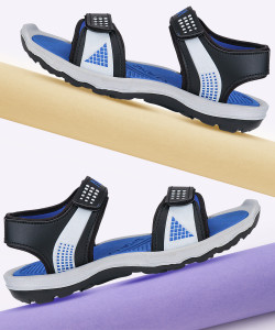 Sandals for sales boys under 300