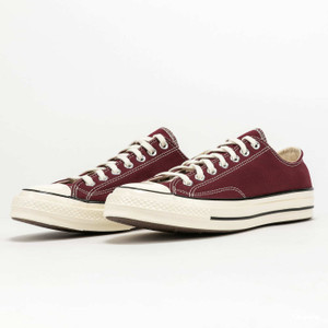 Maroon canvas shoes 2025