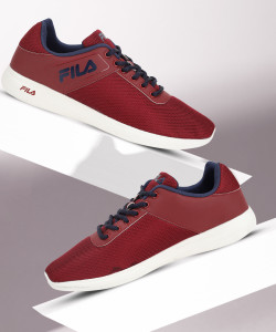 Fila skip trainers sales