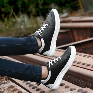 corsac STYLISH MENS BLACK AND WHITE SNEAKER Casuals For Men