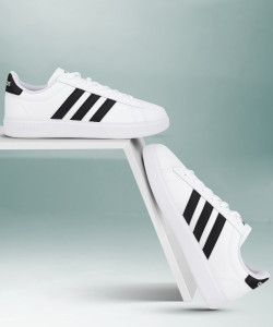 Adidas white 2025 shoes flipkart
