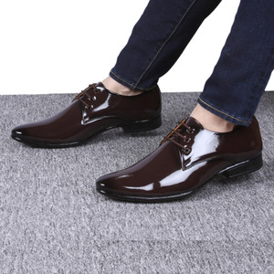 shoes brown colour