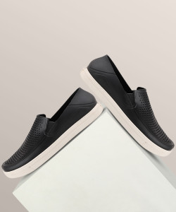 SHOETOPIA Loafer Clogs For Men