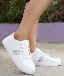 footwear for girls flipkart
